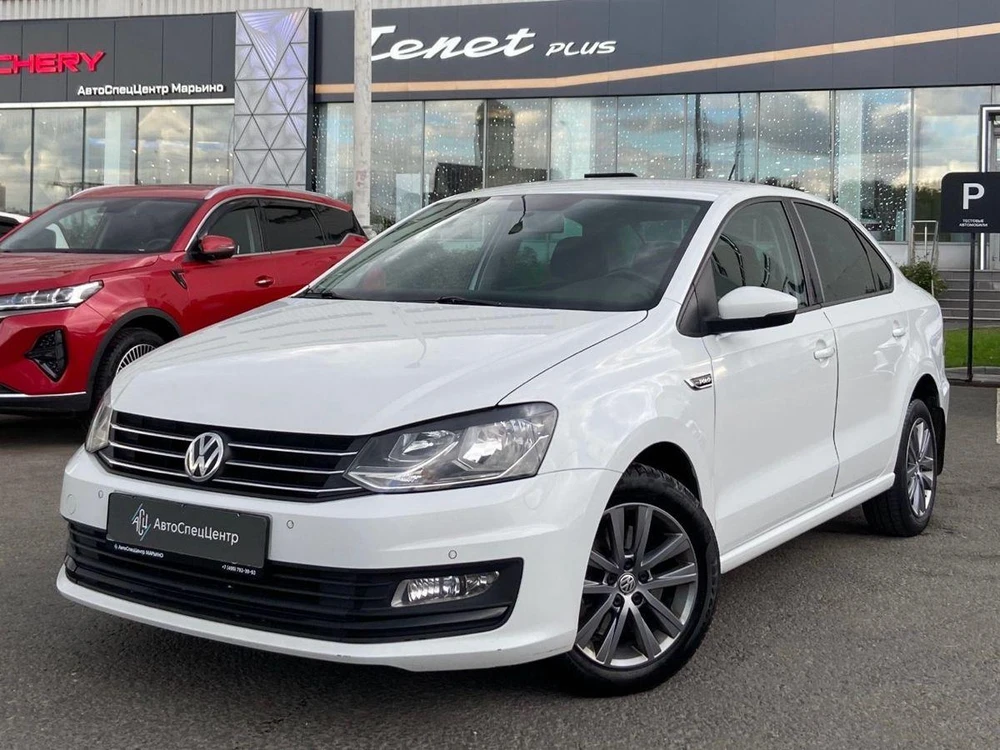 Volkswagen Polo Highline 15-18 1.6 AT (110 л.с.)