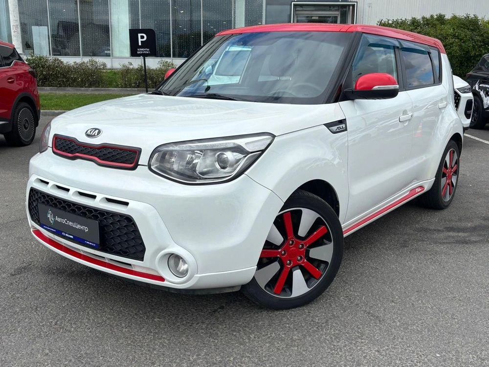 Kia Soul Base 1.6 AT (132 л.с.)