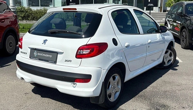 207i (Iran Khodro) Base 1.6 AT (113 л.с.) фото 20