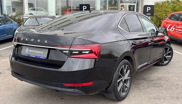 Superb Luxury 2.0 AMT (186 л.с.) фото 4