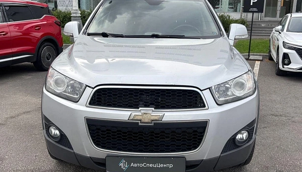 Captiva LT (5 мест) 2.4 AT 4WD (5 мест) (167 л.с.) фото 3