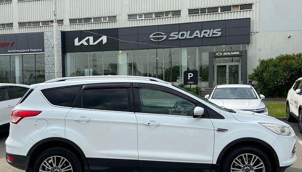Kuga Titanium 1.6 AT 4WD (150 л.с.) фото 5