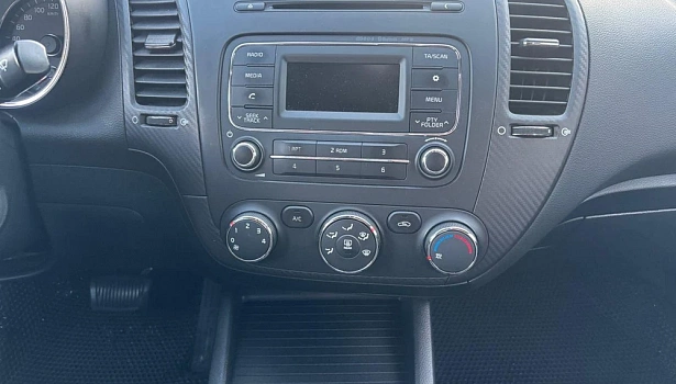 Cerato Luxe 1.6 AT (130 л.с.) фото 15