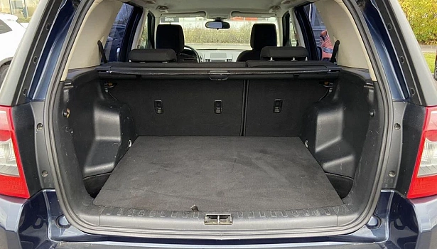 Freelander Base 2.2d AT 4WD (152 л.с.) фото 20