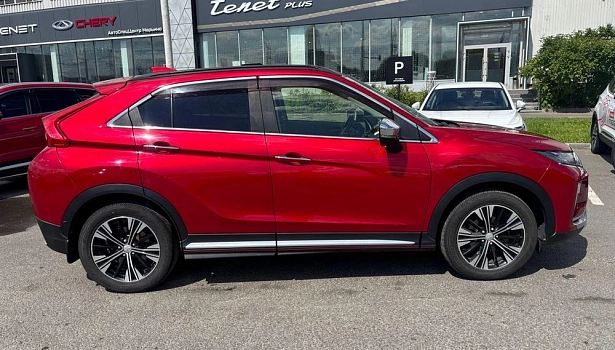 Eclipse Cross Ultimate (2018) 1.5 CVT 4WD (150 л.с.) фото 5