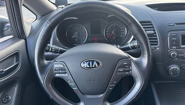 Cerato Luxe 1.6 AT (130 л.с.) фото 16
