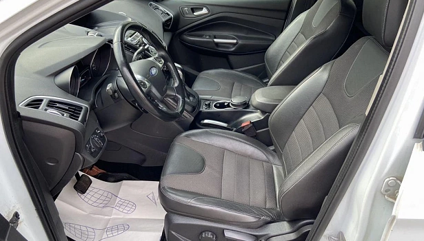 Kuga Titanium 1.6 AT 4WD (150 л.с.) фото 8