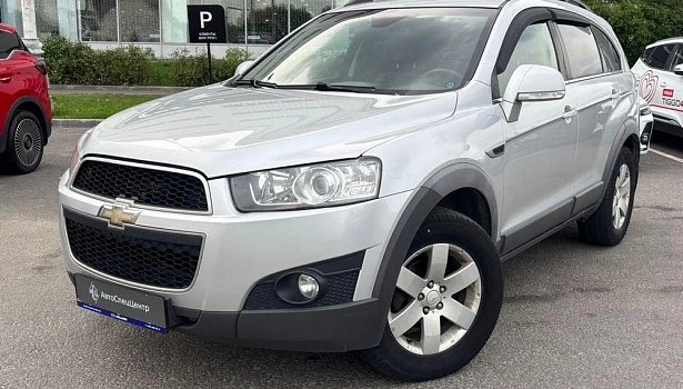 Captiva LT (5 мест) 2.4 AT 4WD (5 мест) (167 л.с.) фото 1