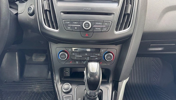 Focus Titanium 1.5 AT (150 л.с.) фото 15