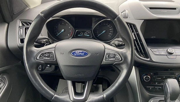Kuga Trend Plus 1.5 AT 4WD (150 л.с.) фото 16