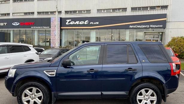 Freelander Base 2.2d AT 4WD (152 л.с.) фото 6