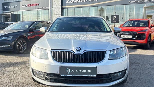Octavia Style 1.8 MT (180 л.с.) фото 3