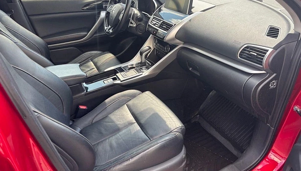 Eclipse Cross Ultimate (2018) 1.5 CVT 4WD (150 л.с.) фото 8