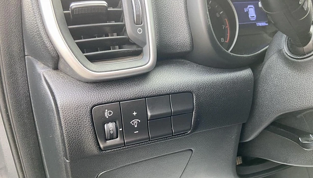 Sportage Luxe 2.0 AT (150 л.с.) фото 15