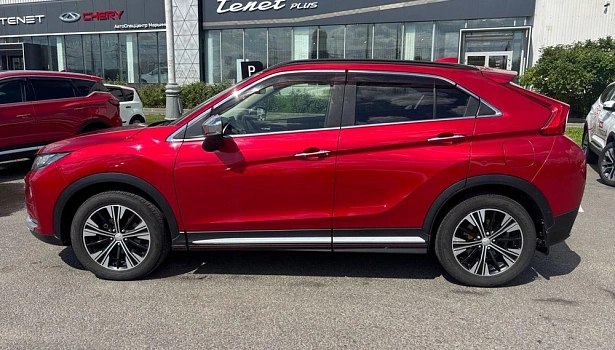 Eclipse Cross Ultimate (2018) 1.5 CVT 4WD (150 л.с.) фото 2