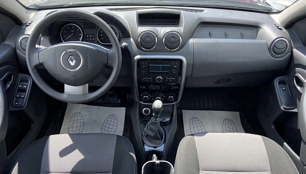 Duster Privilege 2.0 MT 4WD (135 л.с.) фото 24
