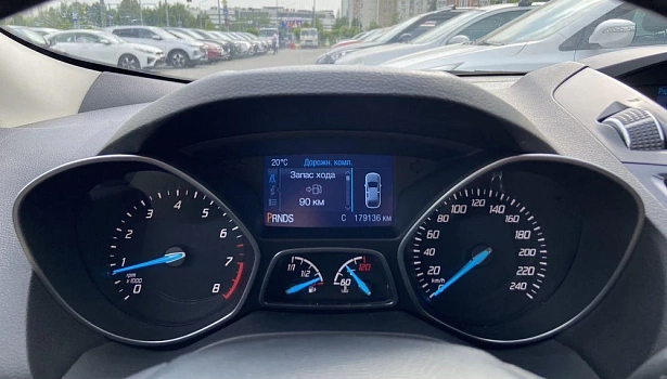 Kuga Titanium 1.6 AT 4WD (150 л.с.) фото 15