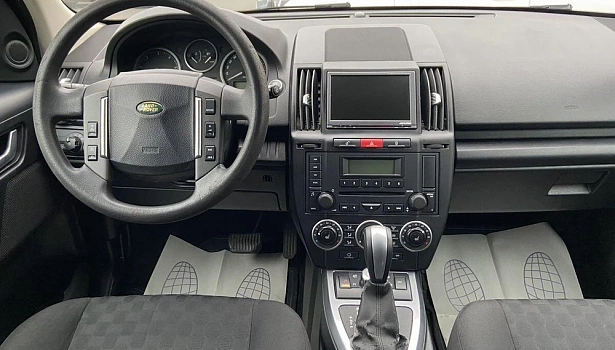 Freelander Base 2.2d AT 4WD (152 л.с.) фото 18
