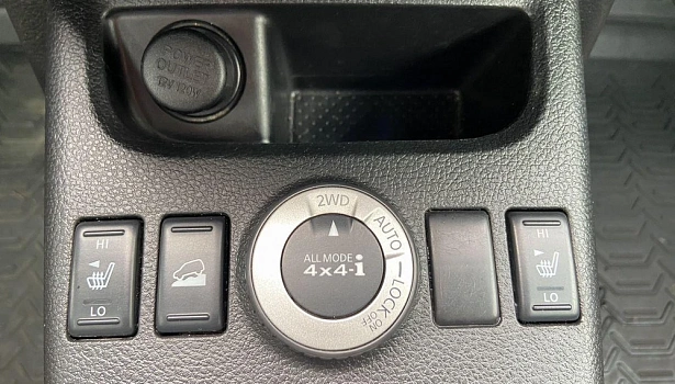 X-Trail SE +hatch 2.0 CVT 4WD (141 л.с.) фото 19